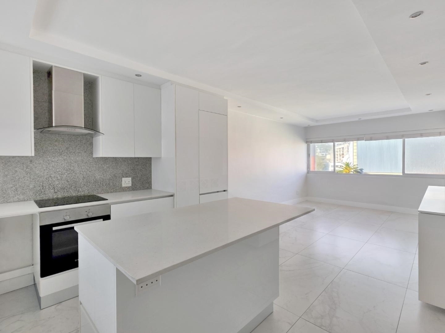 To Let 1 Bedroom Property for Rent in Sea Point Western Cape